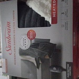 Nwt sunbeam microplush heated throw 50in x60in